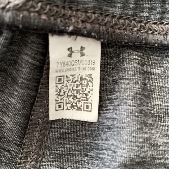 Under Armour Heat Gear Loose Fit Capris - Size XXL - Picture 3 of 5